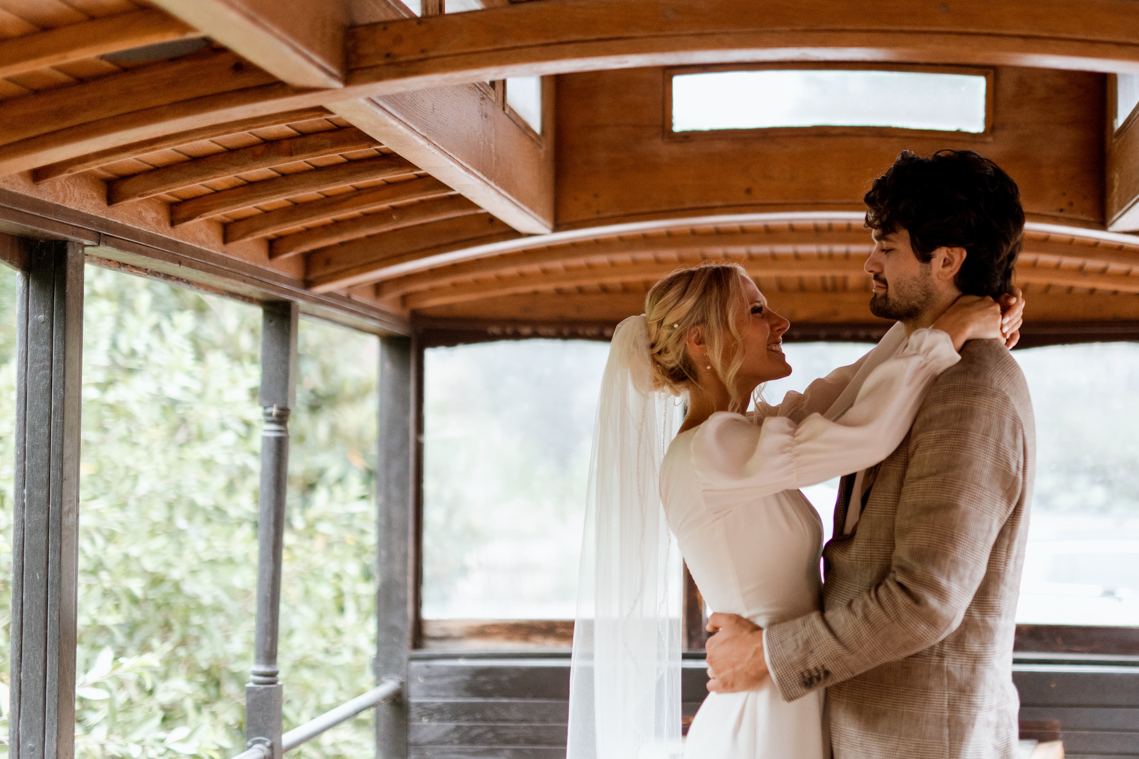 Weddings feature slideshow image 16